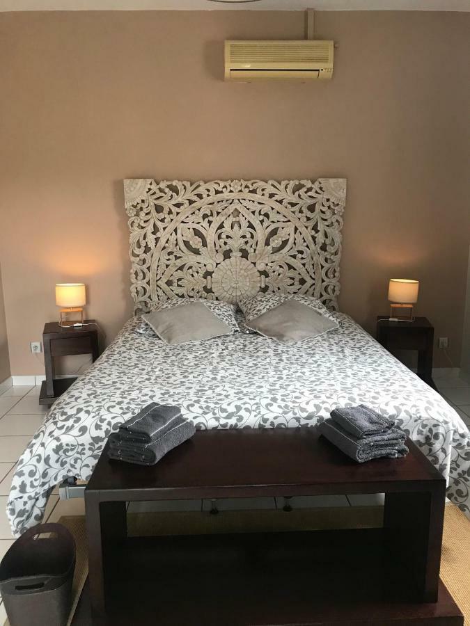 2 Chambres Avec Piscine Dans Maison Creole Saint Pierre Εξωτερικό φωτογραφία