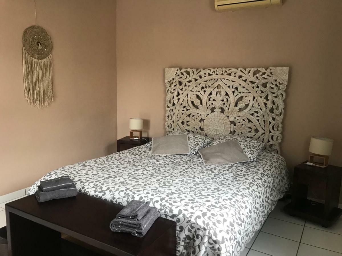 2 Chambres Avec Piscine Dans Maison Creole Saint Pierre Εξωτερικό φωτογραφία